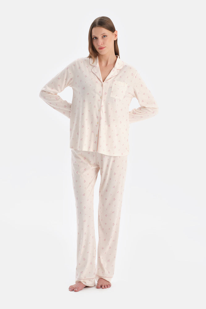 Ekru Çiçek Desenli Gömlek Pantolon Takım