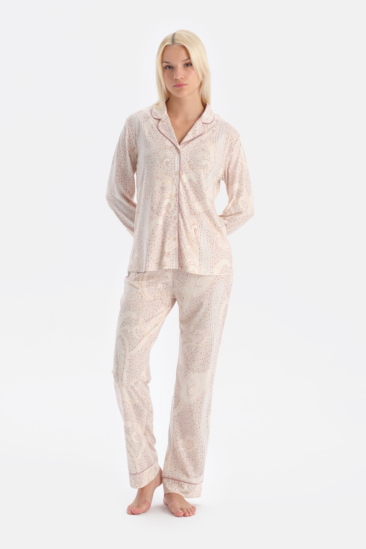 Açık Pembe Şal Desenli Gömlek Pantolon Takım