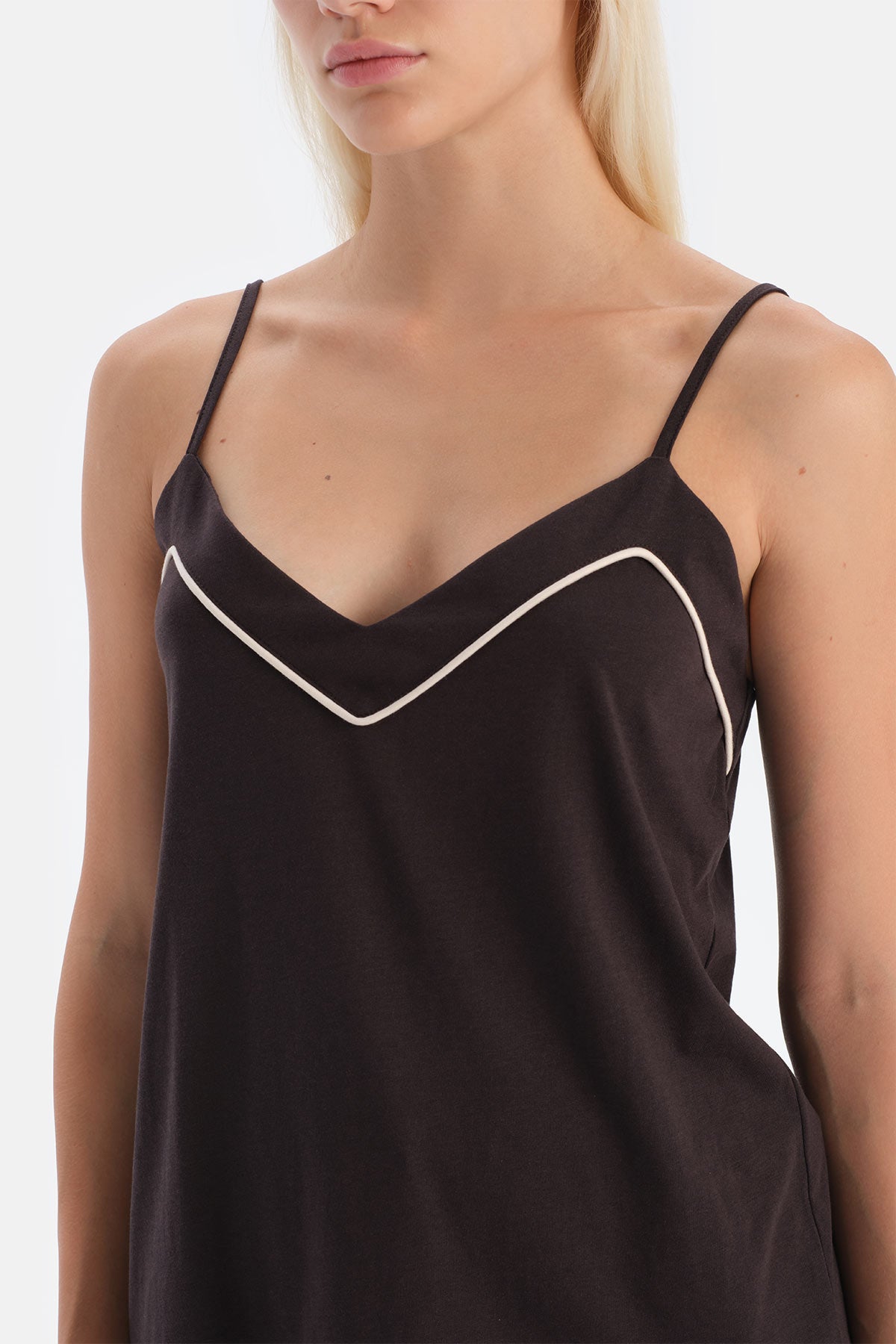 Koyu Kahve Biye Detaylı Atlet Pantolon Takım