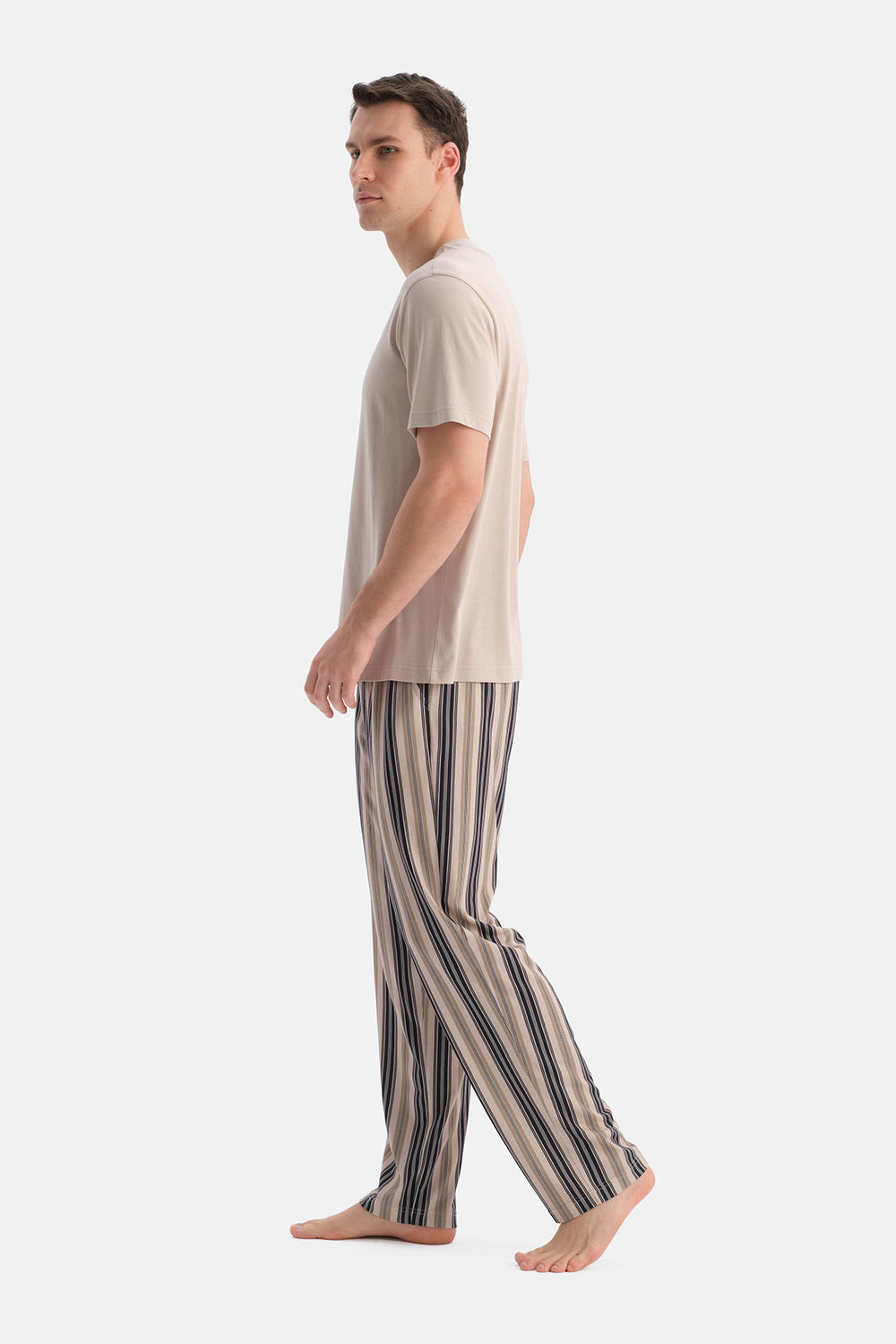 Taş Baskı Detaylı Tişört Pantolon Takım