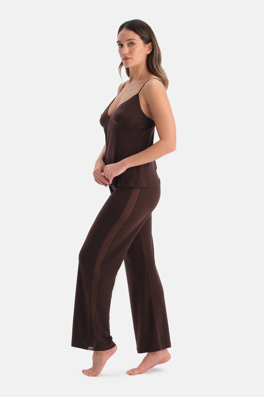 Kahverengi Yanı Tül Detaylı Basic Pantolon