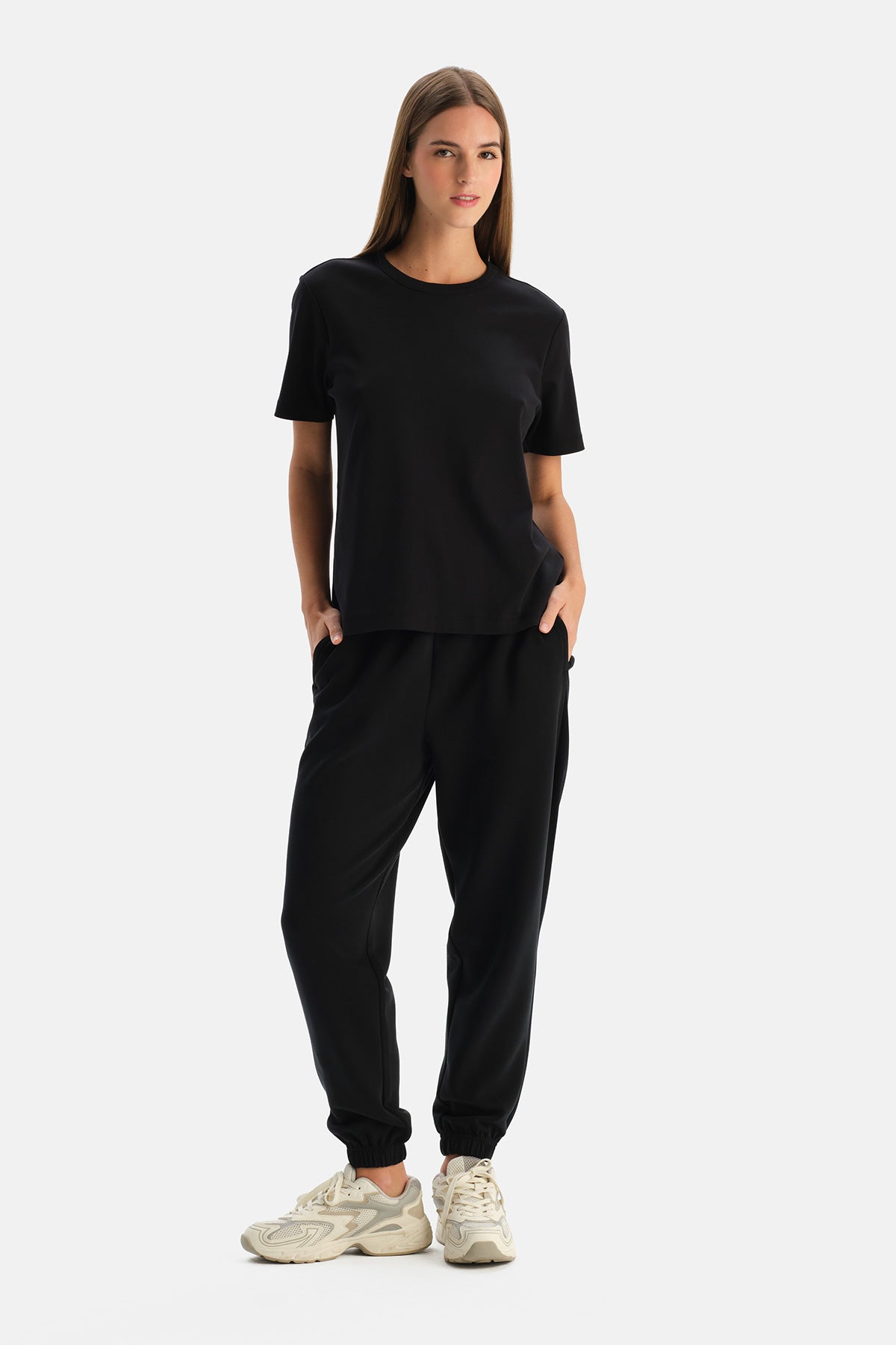 Siyah Jogger Modal Karışımlı Pantolon