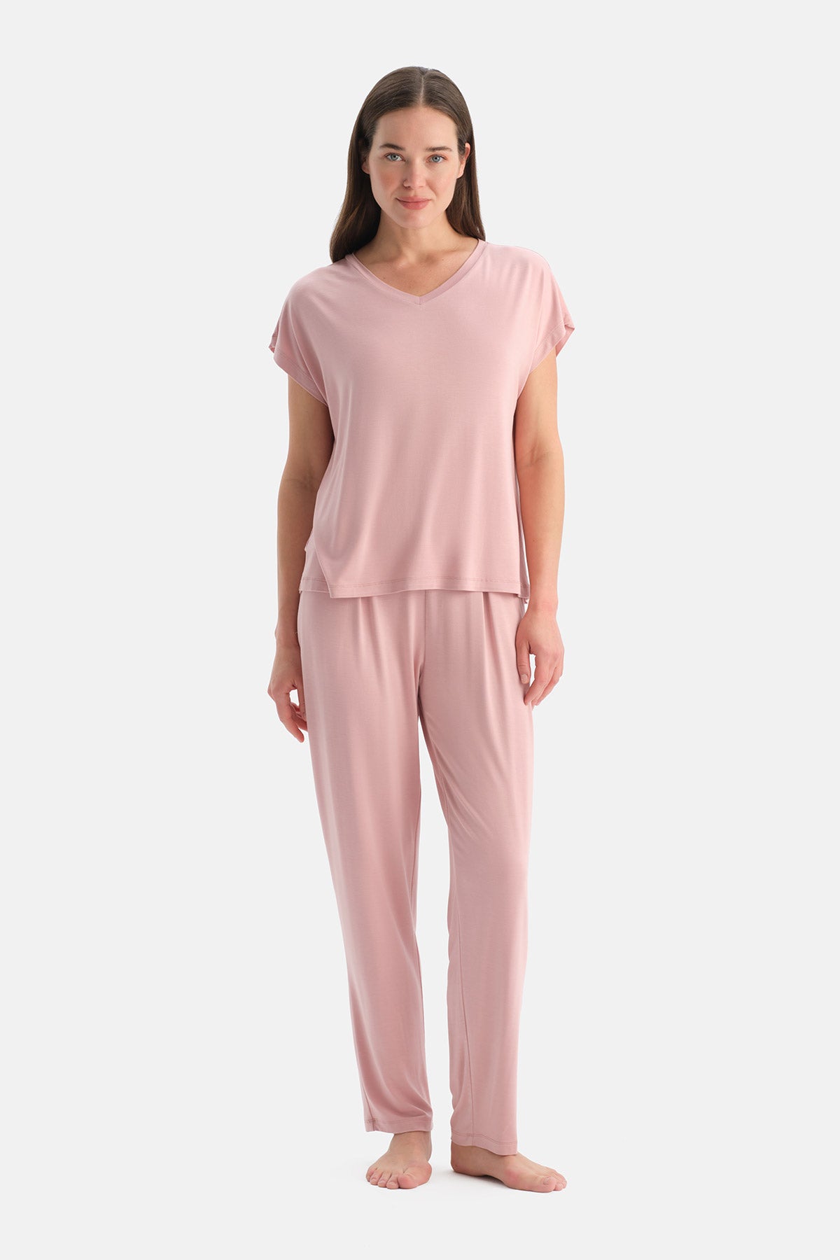 Açık Pembe V Yaka Siroviskon Tişört Pijama Takımı