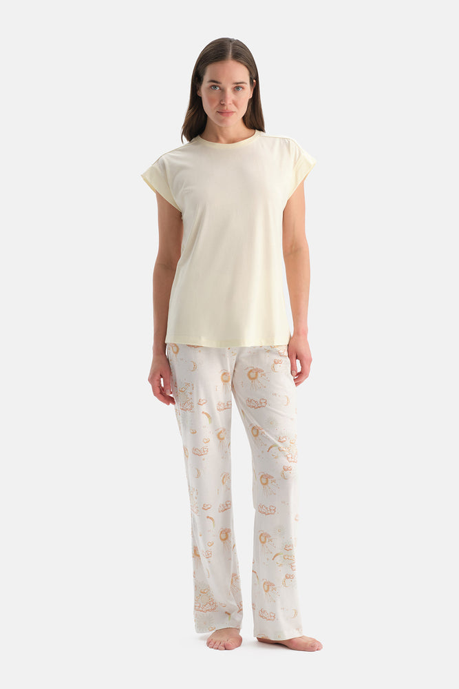 Açık Sarı Kısa Kollu Tişört Pijama Takımı