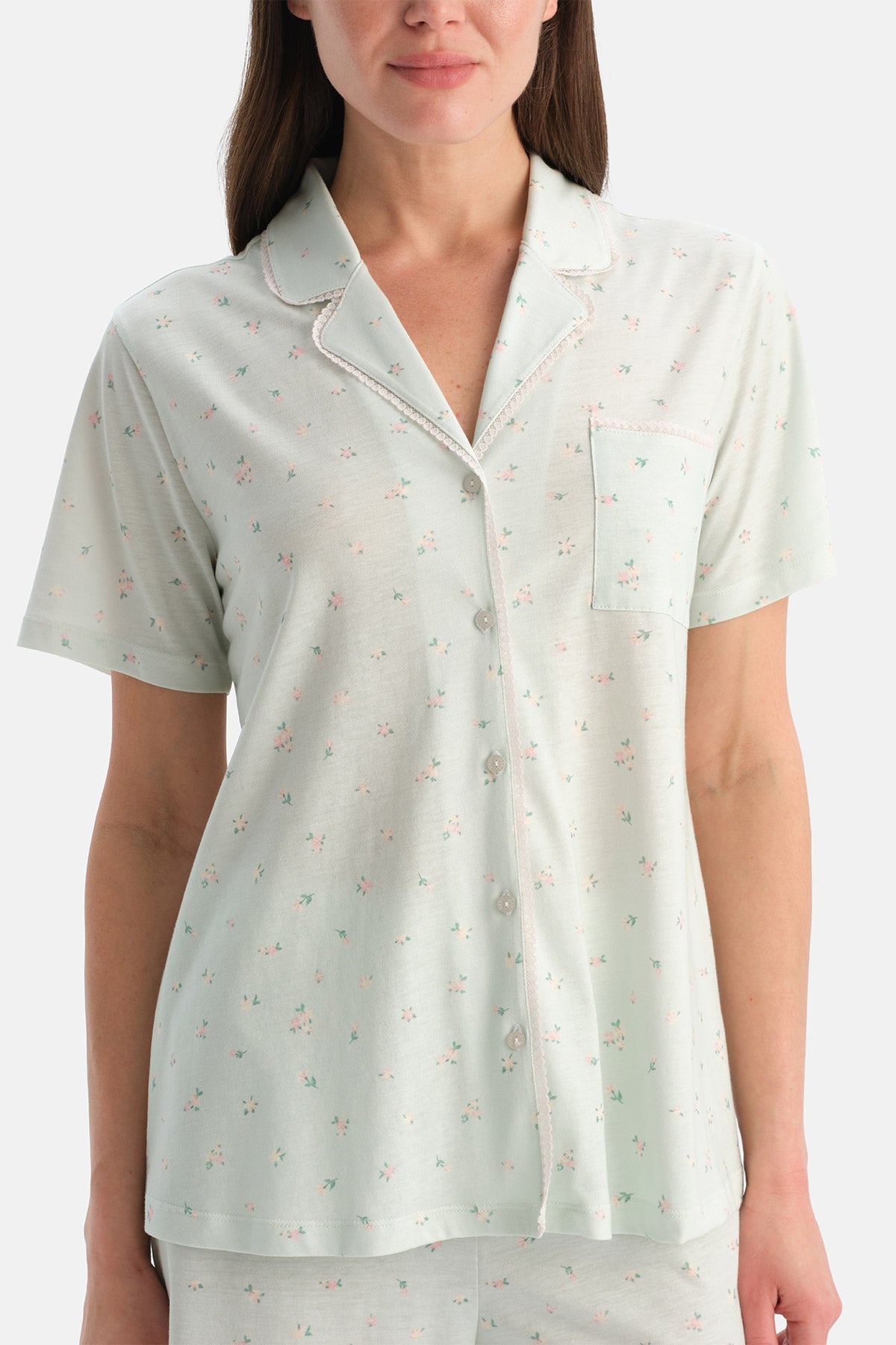 Ada Çayı Çiçekli Dantel Detaylı Gömlek Şort Takım