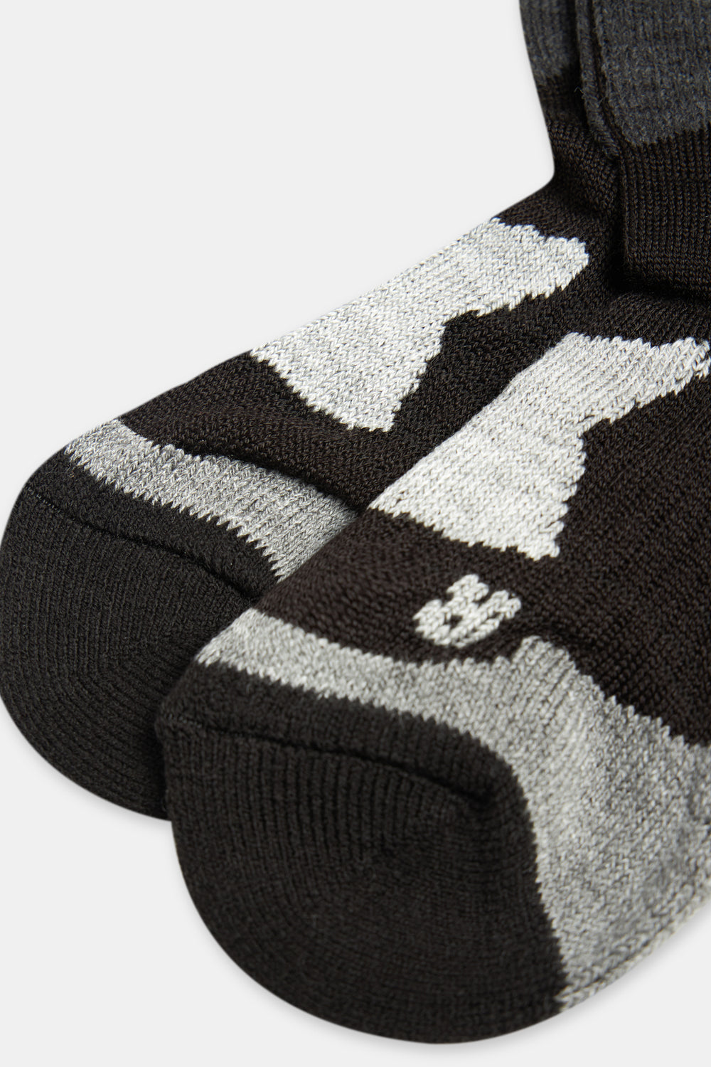 BLACK SOCKS
