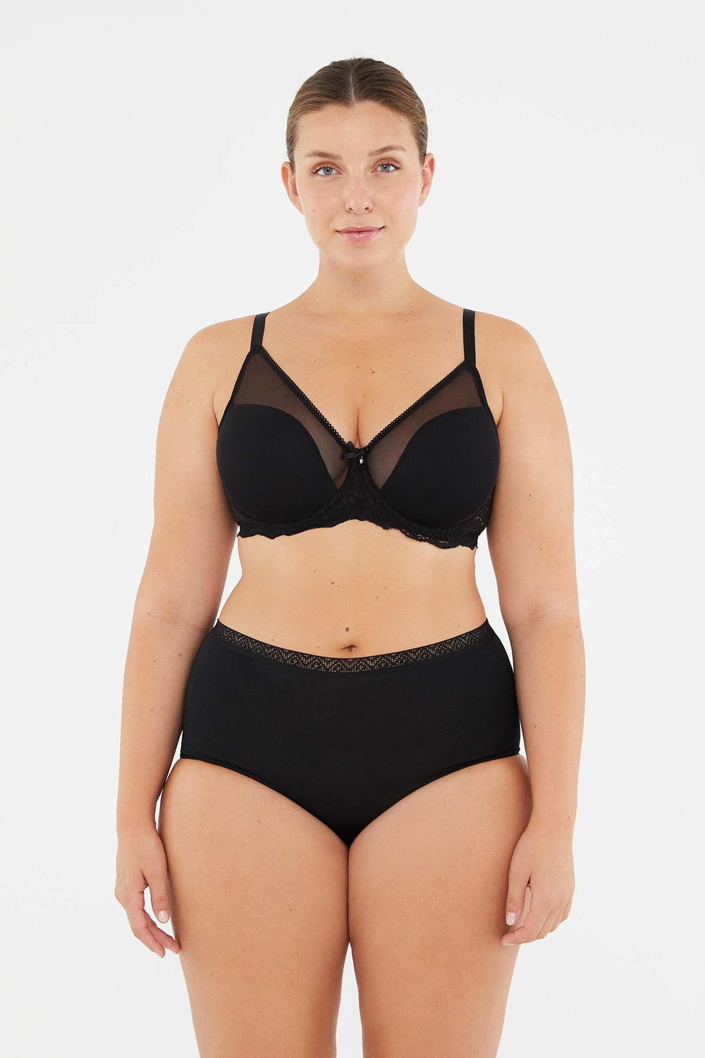 BLACK BRA