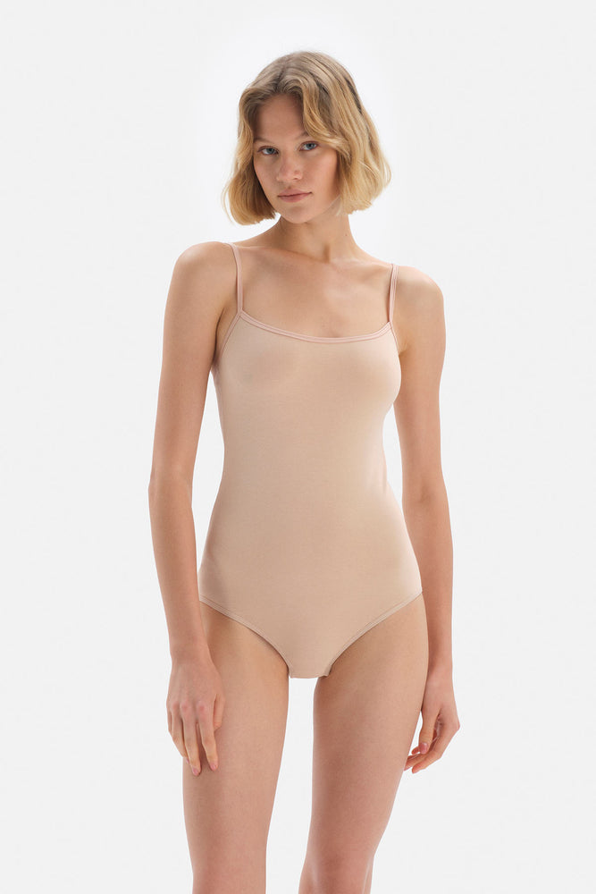 NUDE BASIC UNDERWEAR TOP