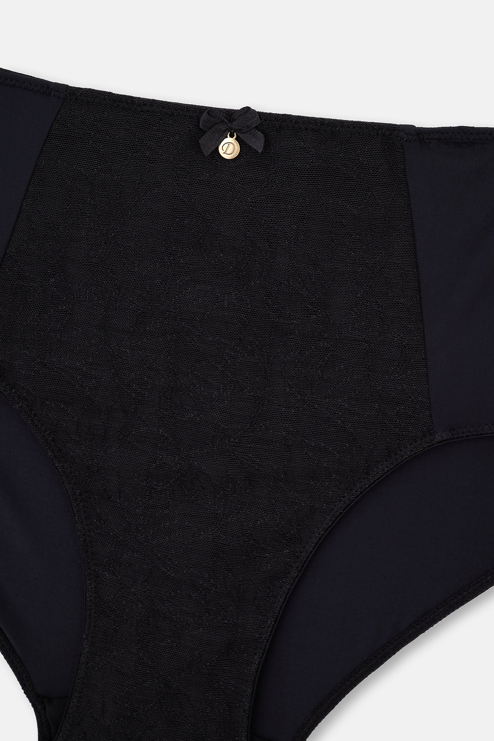 Siyah Dantel Detaylı Toparlayıcı Külot