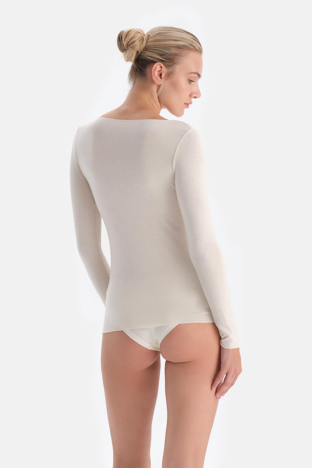 Ecru ROBE