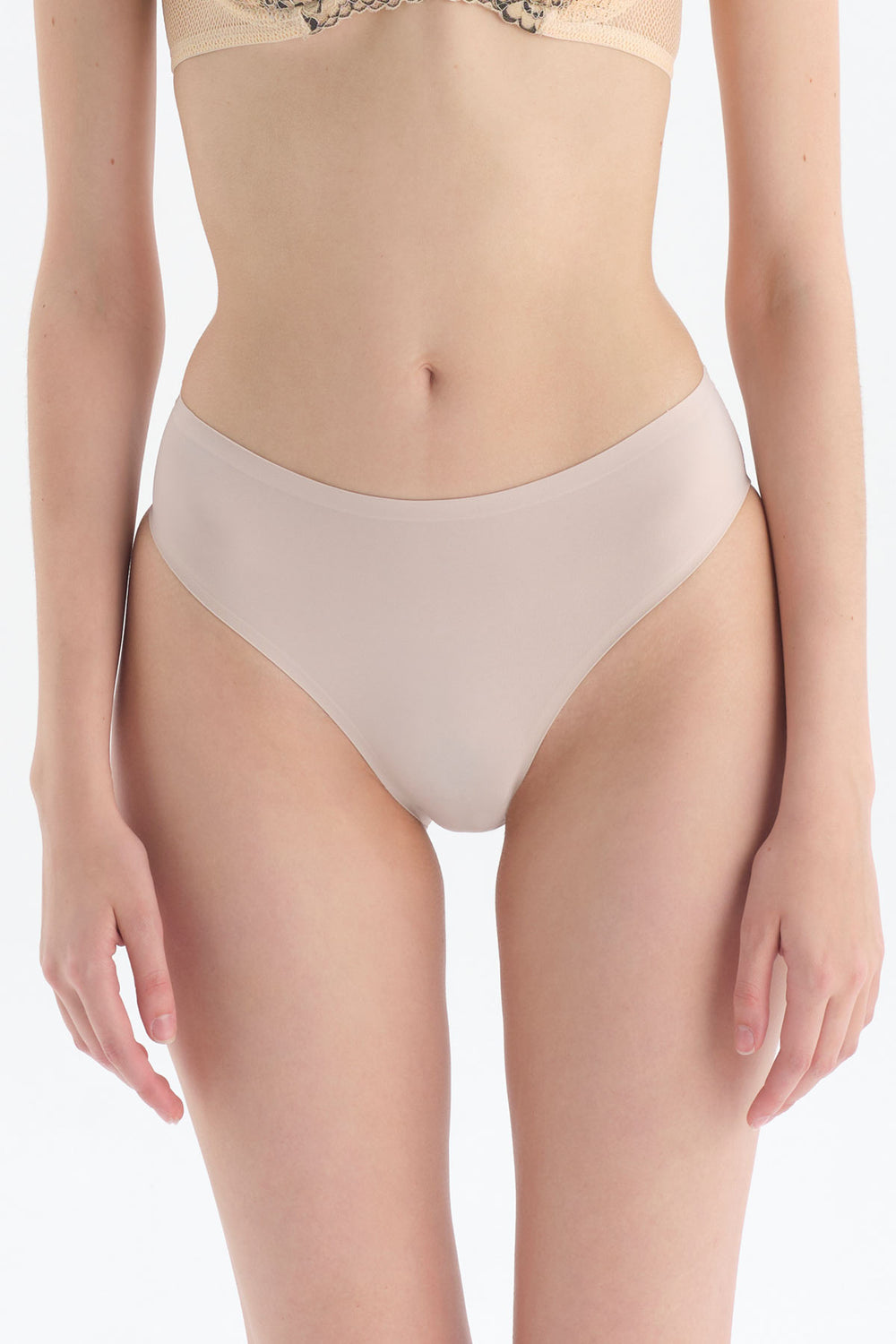 Ten Klasik Lazer Kesim Slip