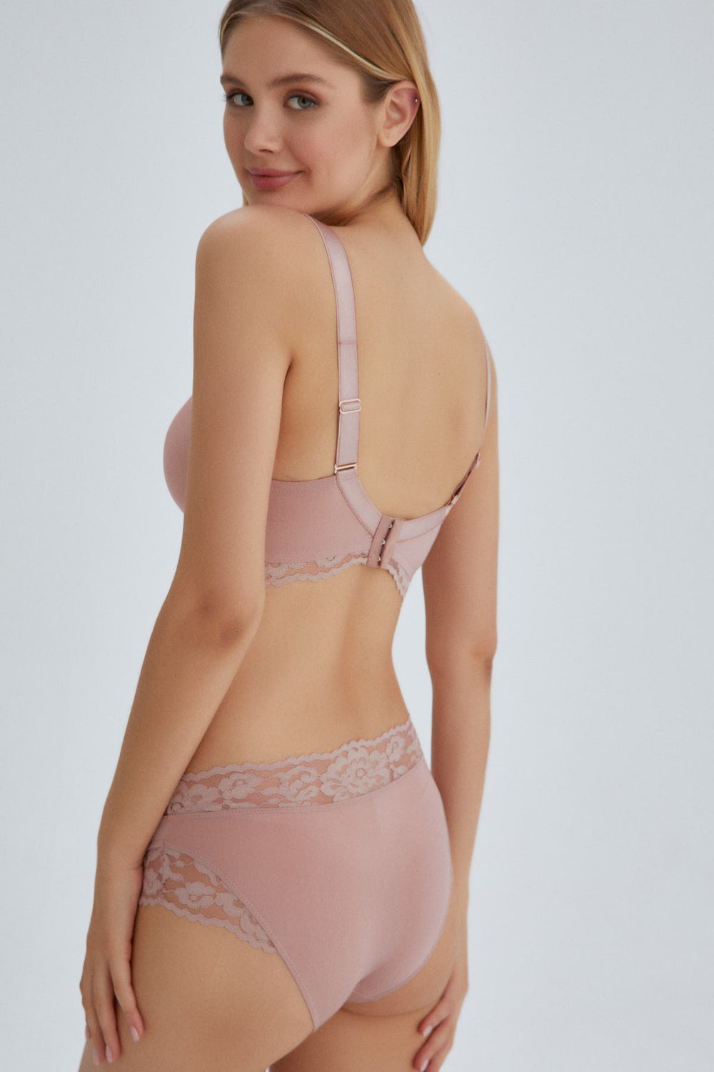 BABY PINK BRA