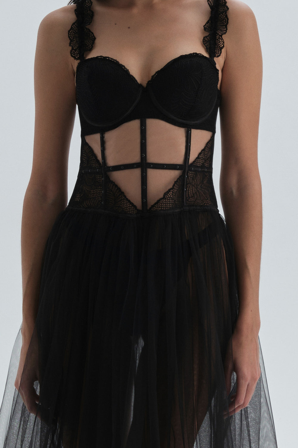 BLACK NIGHTIE