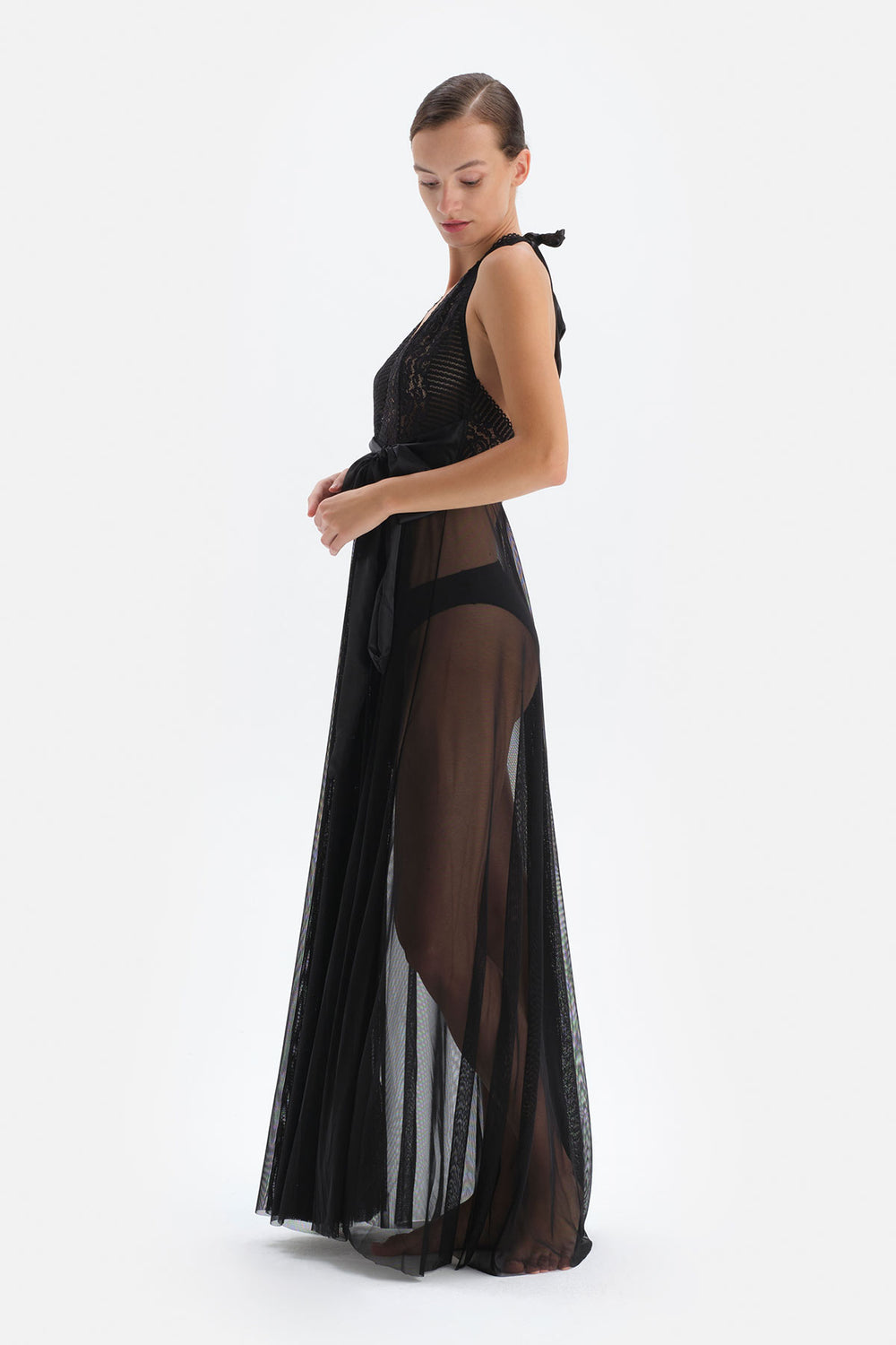 BLACK NIGHTIE