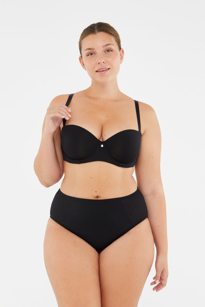 BLACK BRA