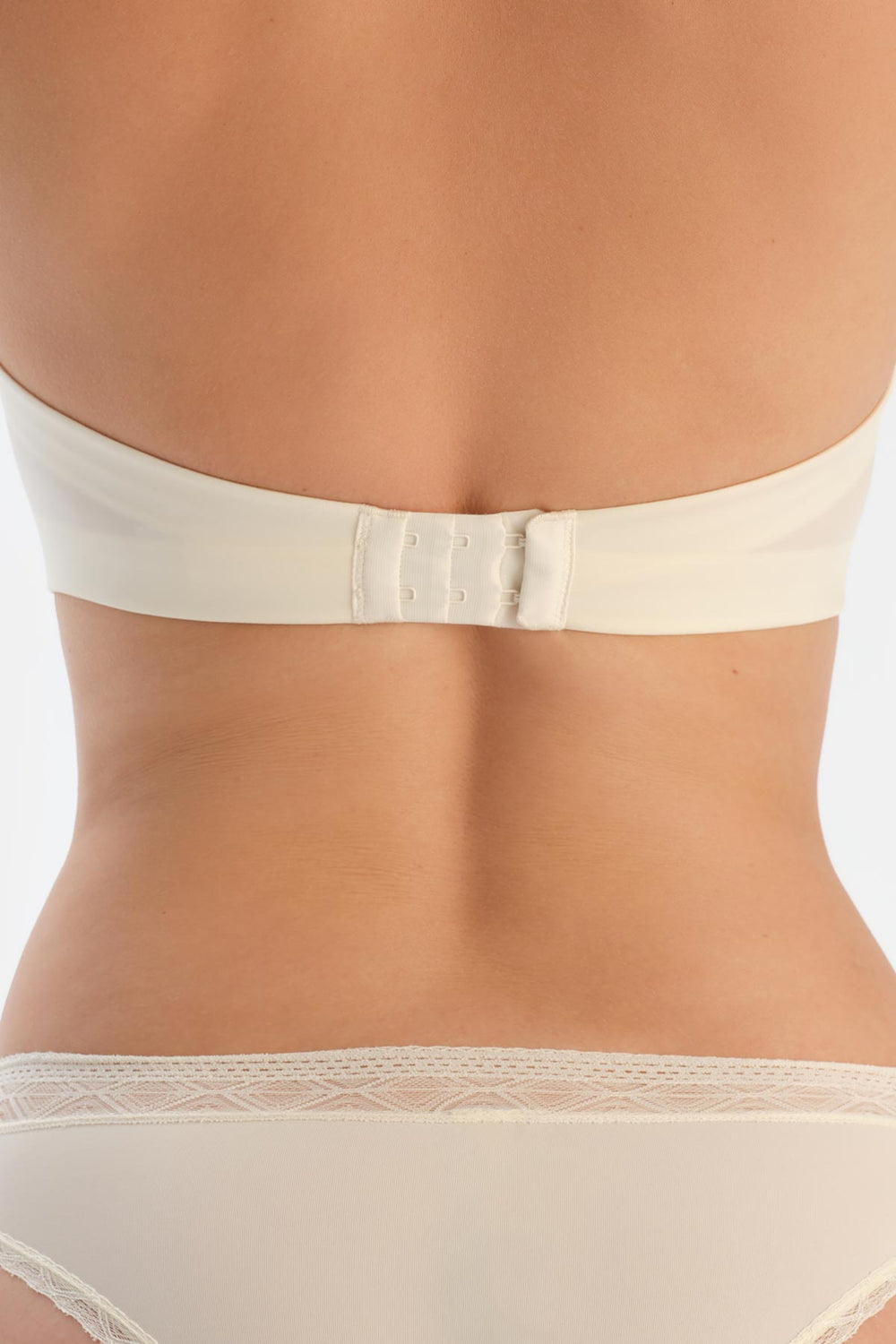 Ekru Clarıce Yarı Dolgulu Straplez Yandan Destekli Sütyen