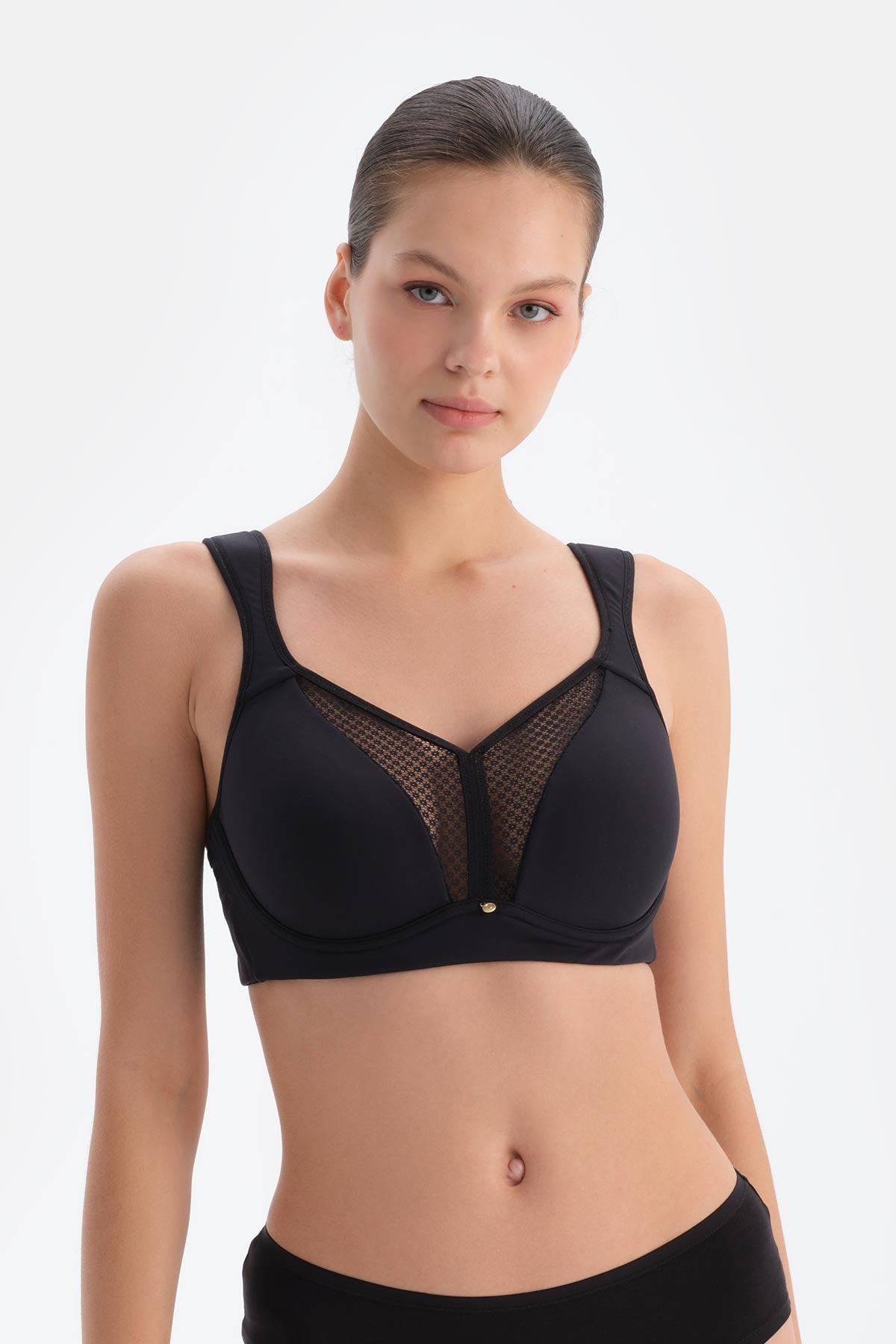 BLACK BRA