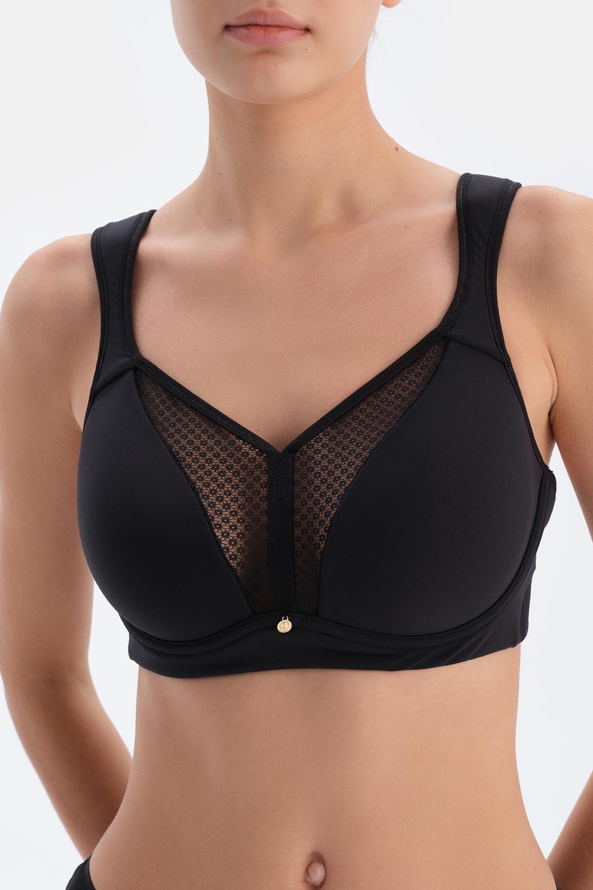BLACK BRA