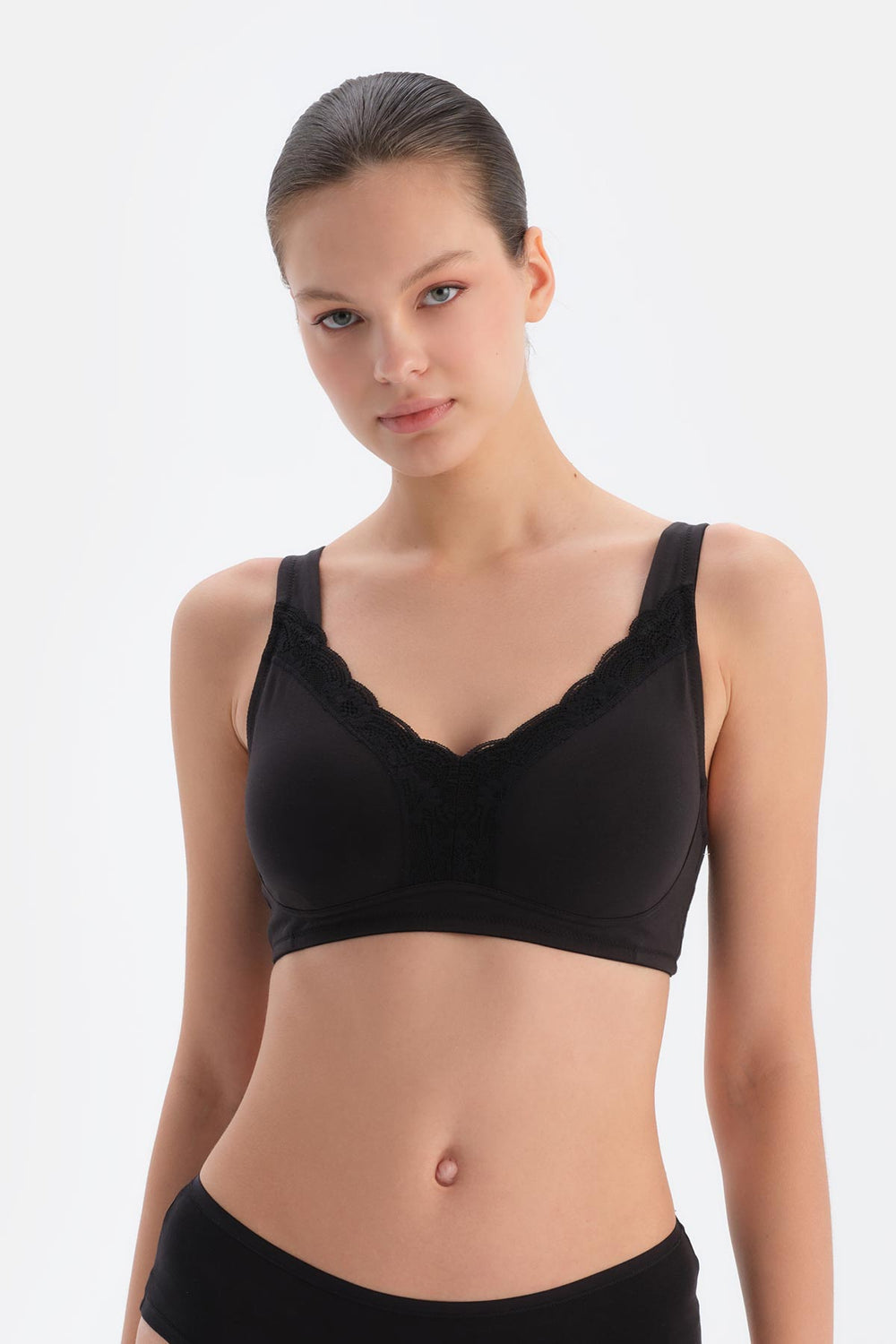 Black BRA