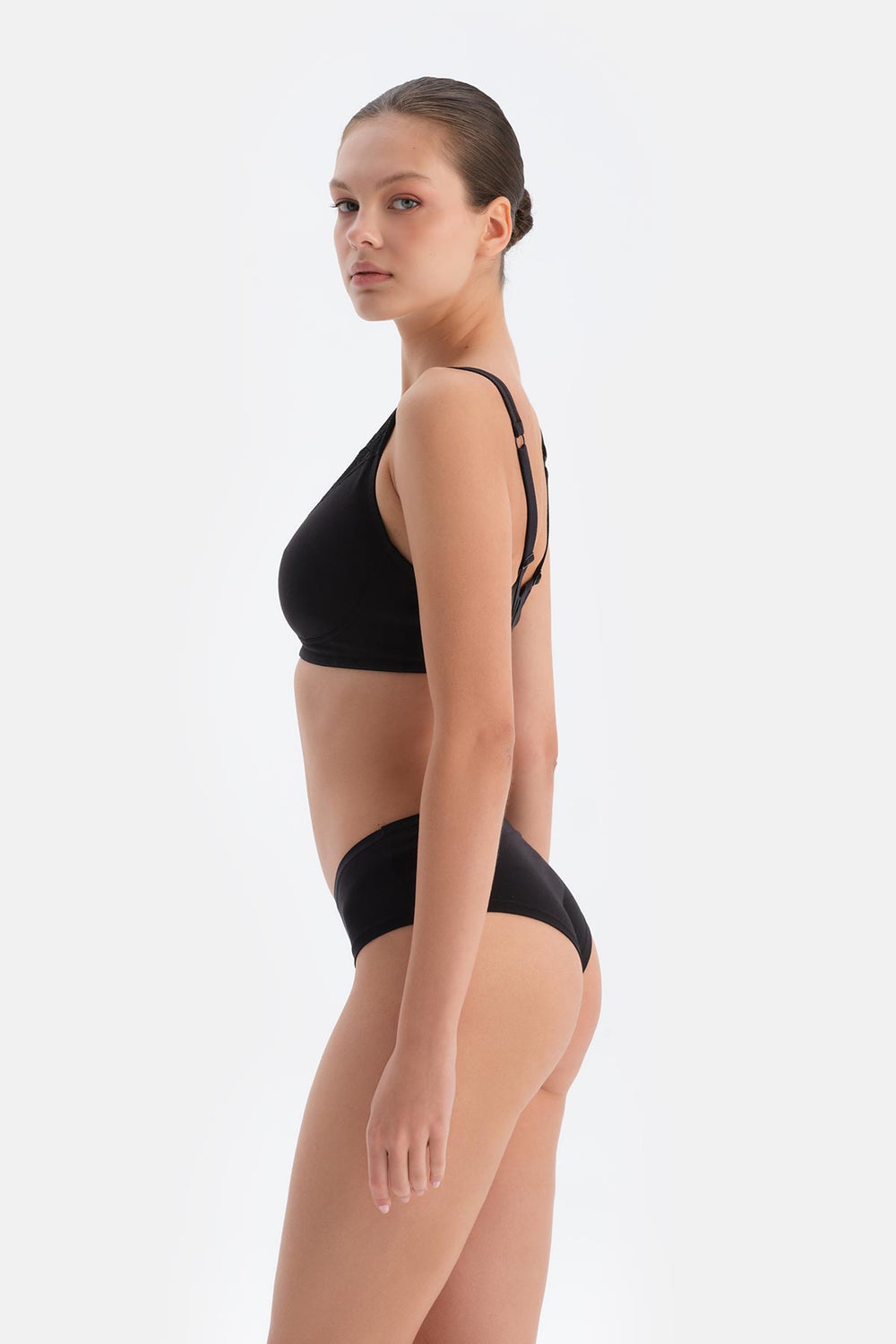 Black BRA