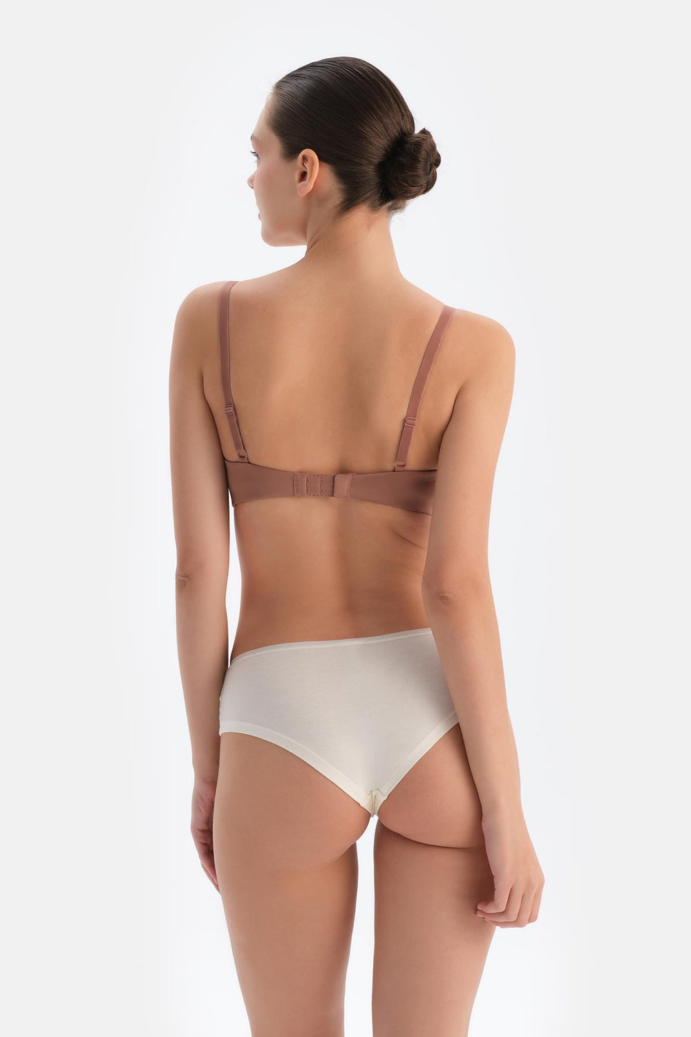 Brown BRA