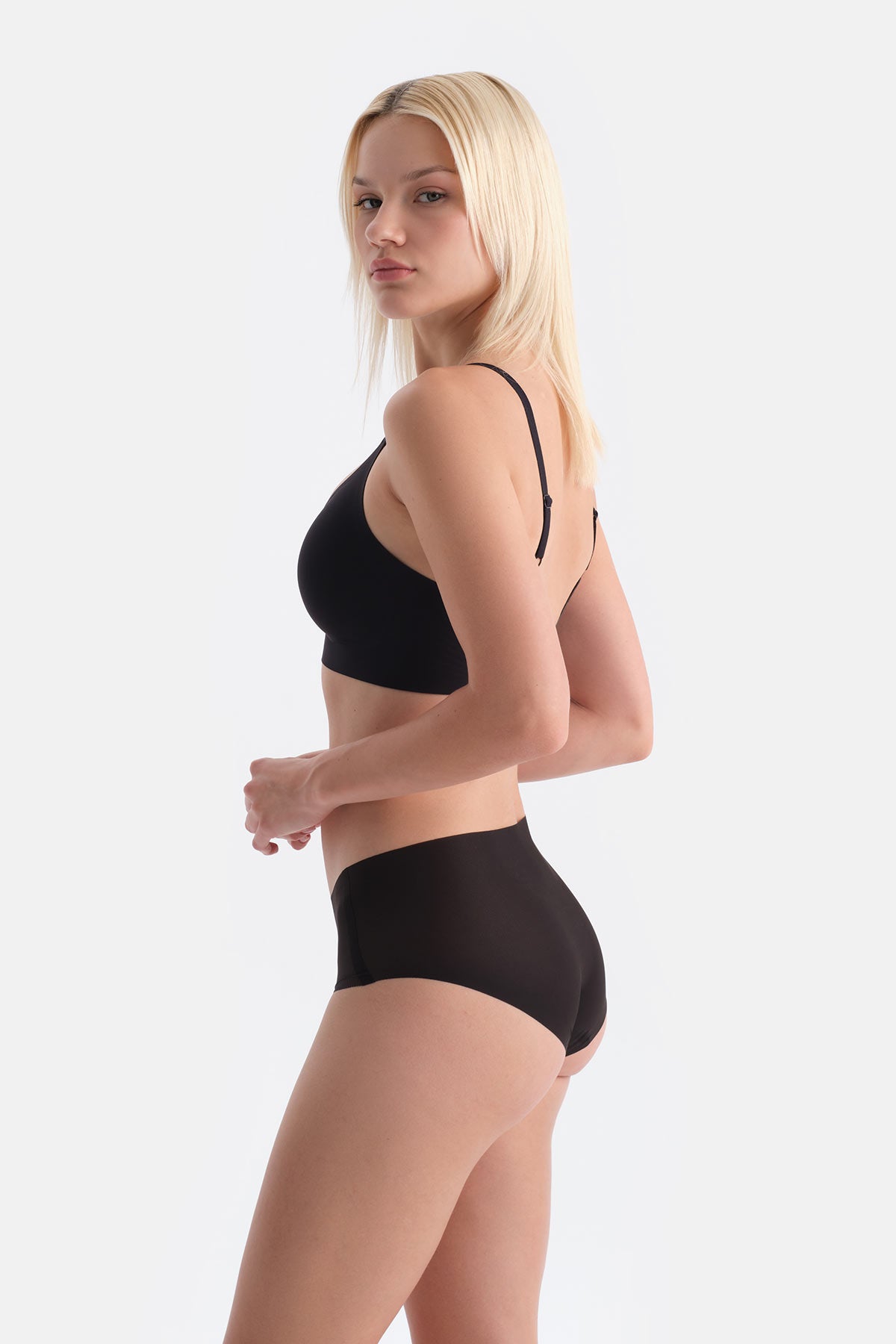 Siyah Sonya Balensiz Dikişsiz Sütyen