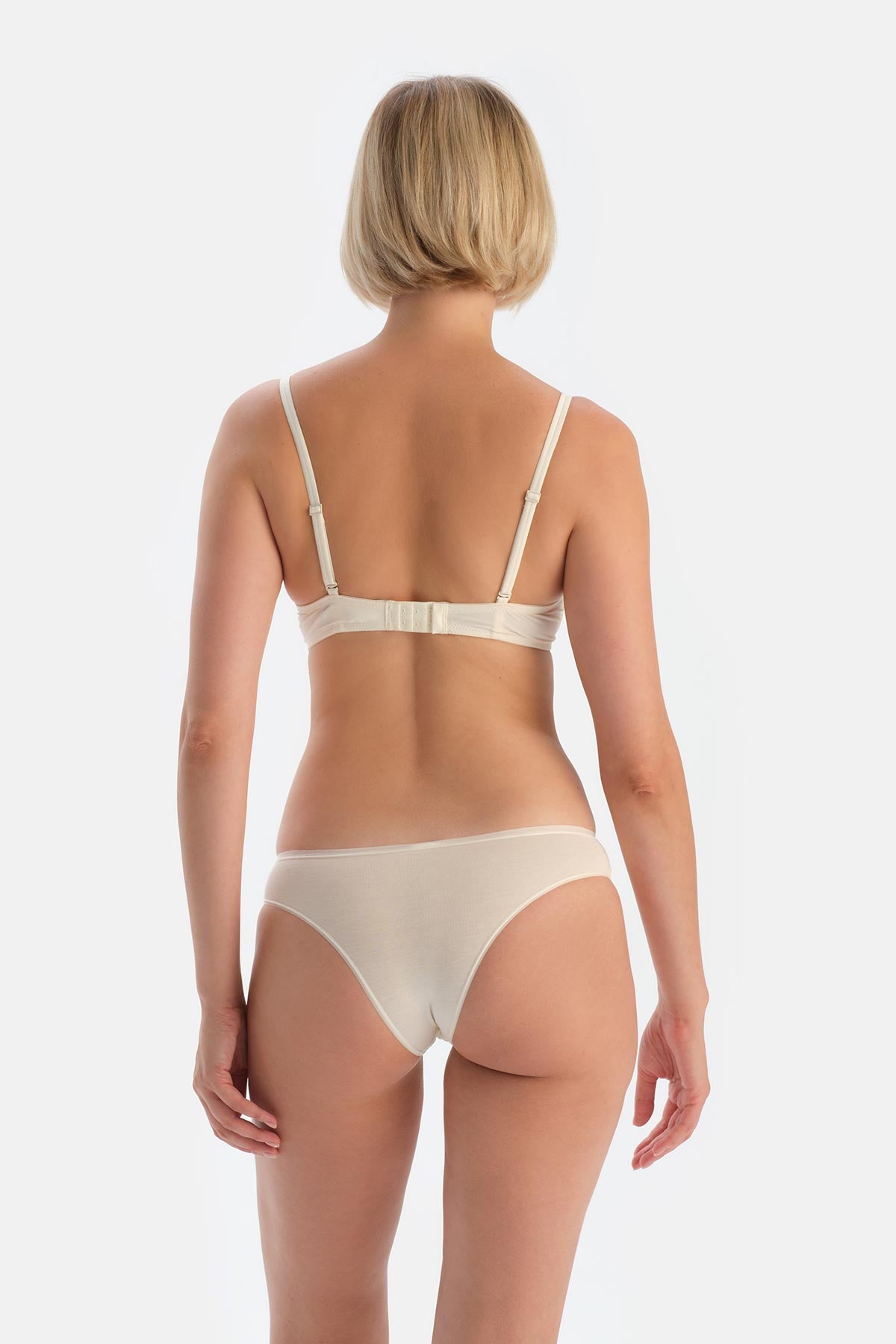 ECRU BRAZILLIAN PANTY
