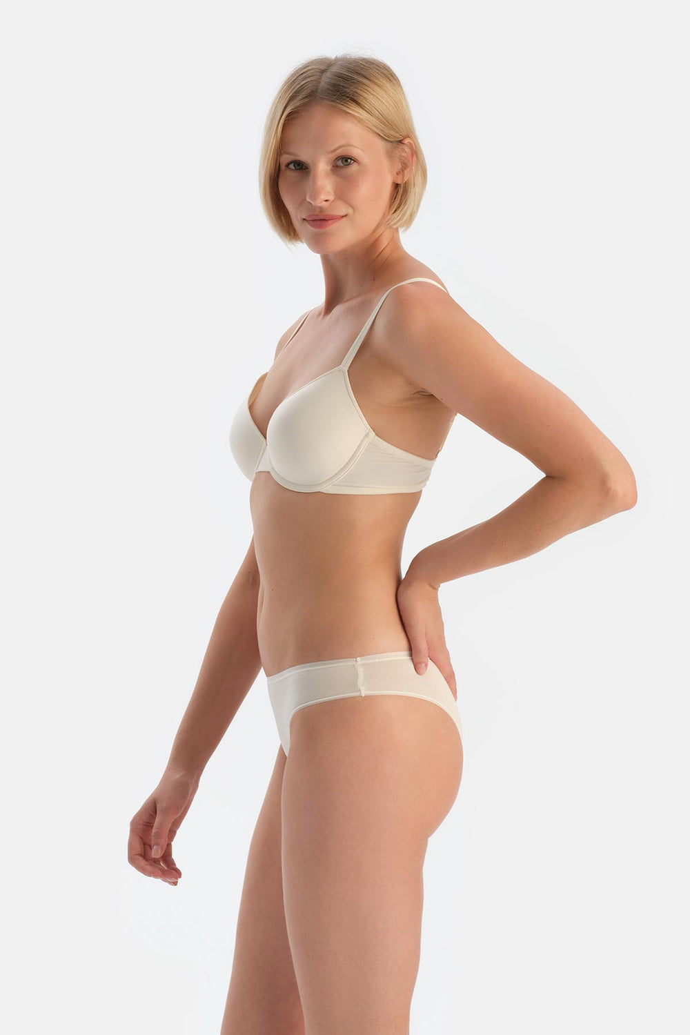 ECRU BRAZILLIAN PANTY