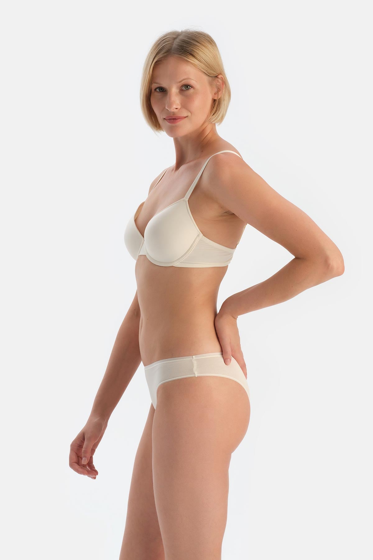 ECRU BRAZILLIAN PANTY