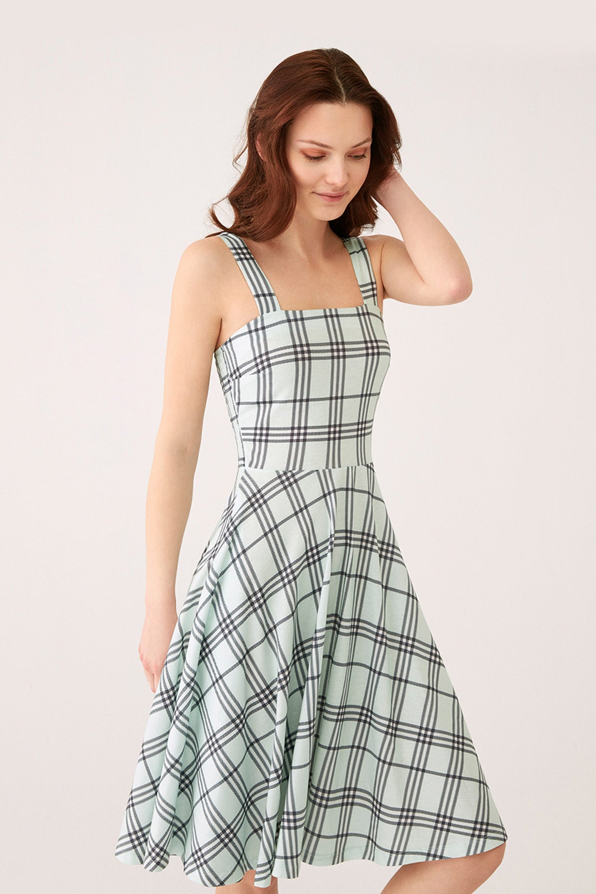 GREEN NIGHTIE