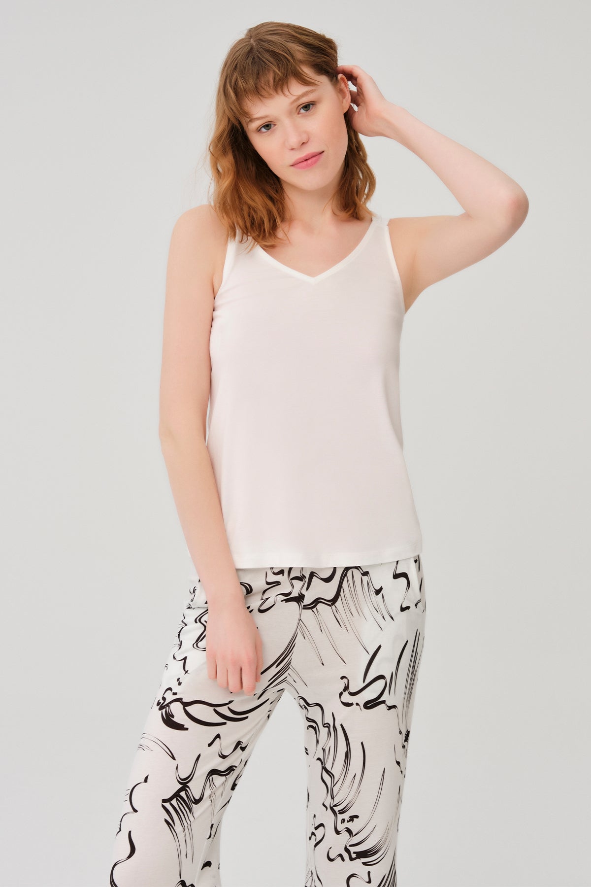 Beyaz Kadın Modal Kolsuz Gömlek Pijama Takımı