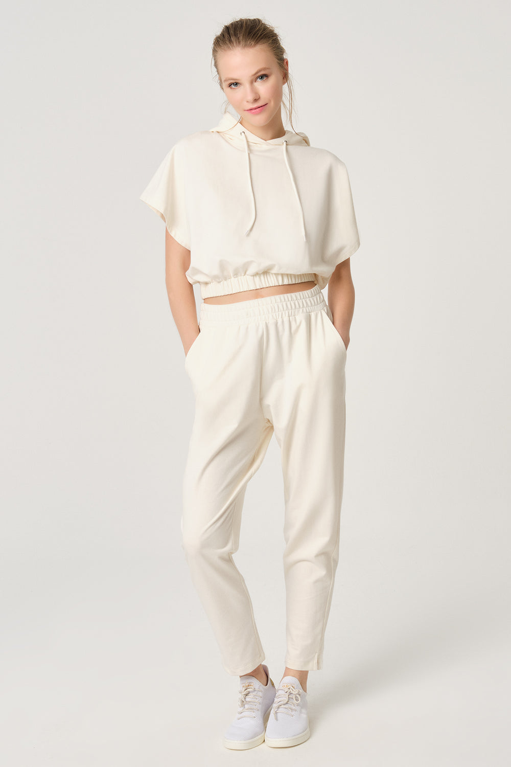 OFF WHITE SWEATSHIRT