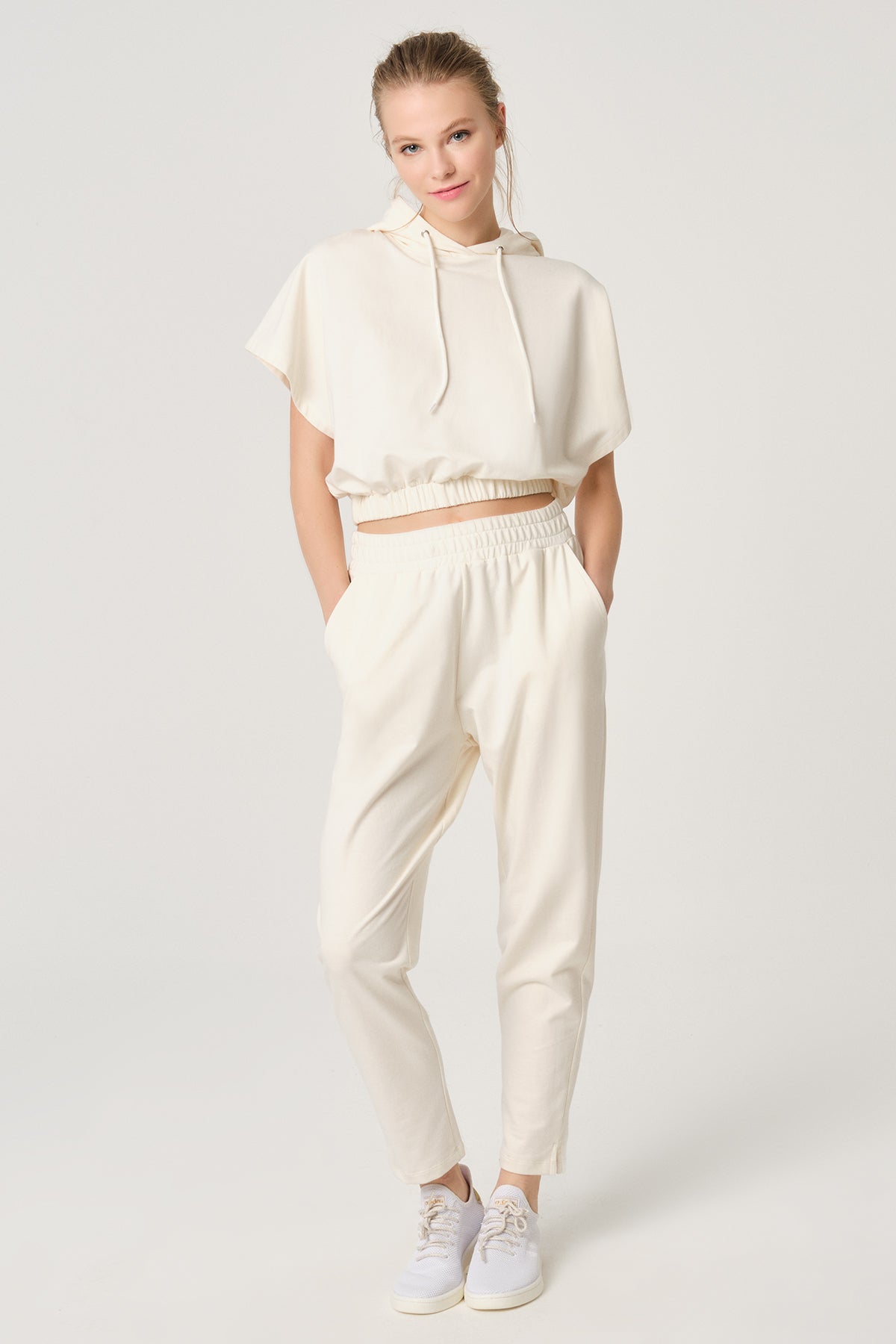 OFF WHITE SWEATSHIRT