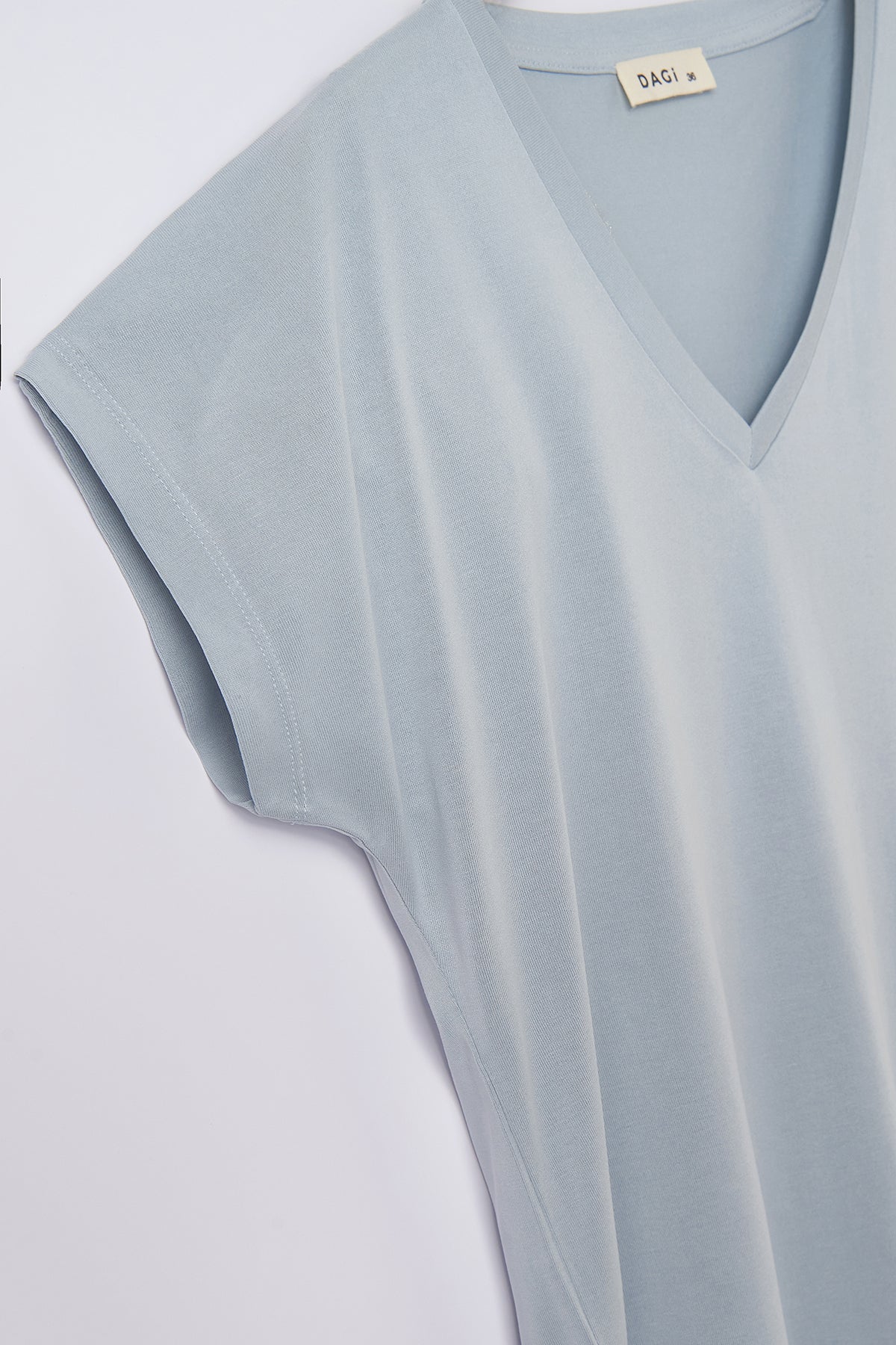 BLUE T-SHIRT