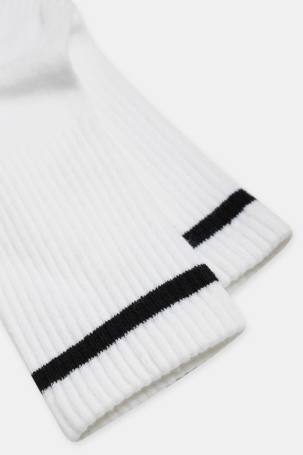 WHITE SOCKS