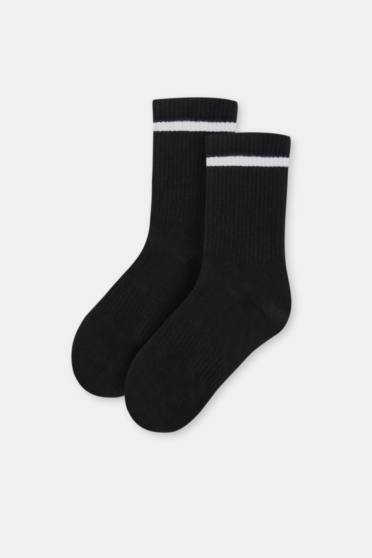 BLACK SOCKS