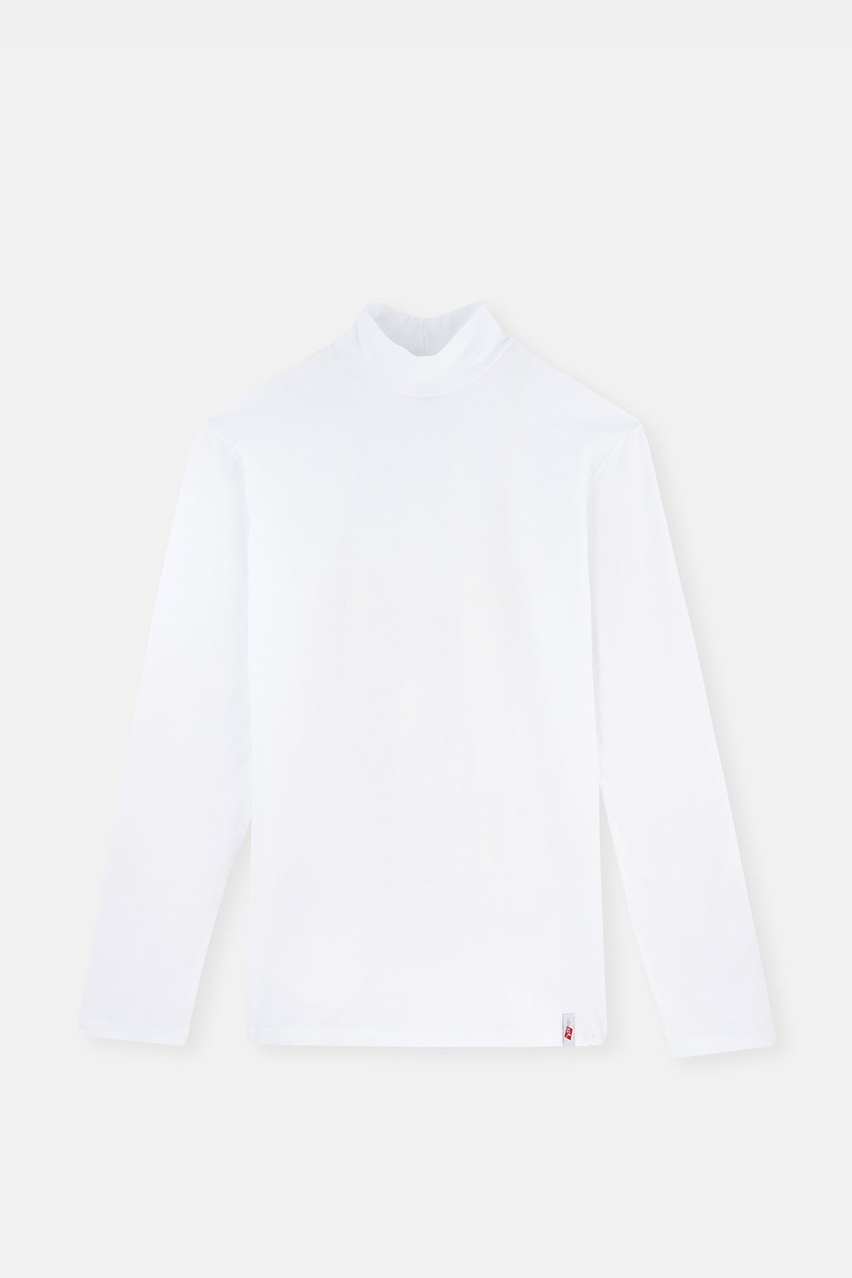 WHITE T-SHIRT