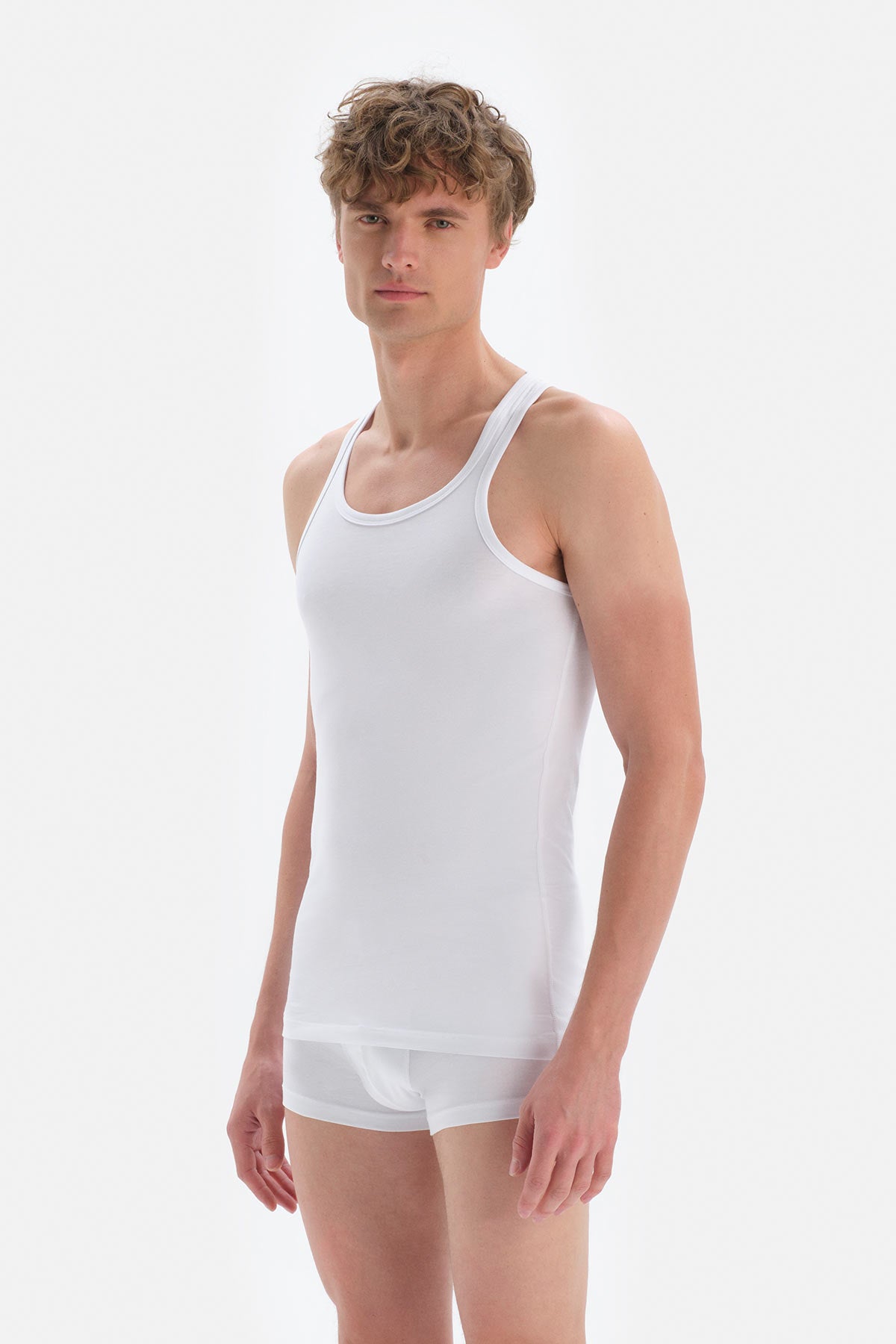 WHITE TANKTOP
