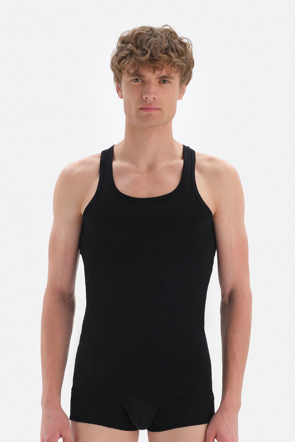 BLACK TANKTOP