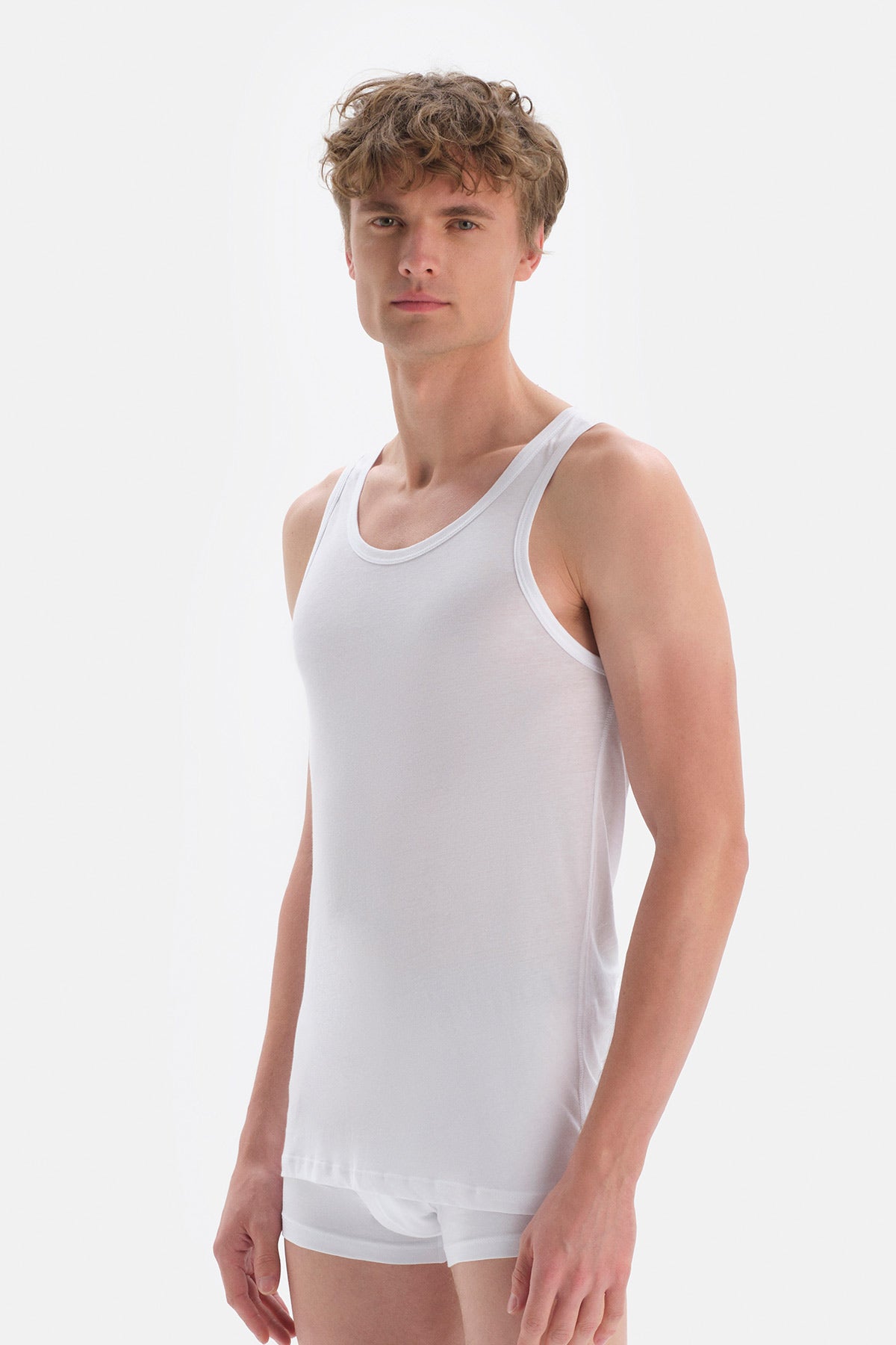 WHITE TANKTOP