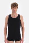 BLACK TANKTOP