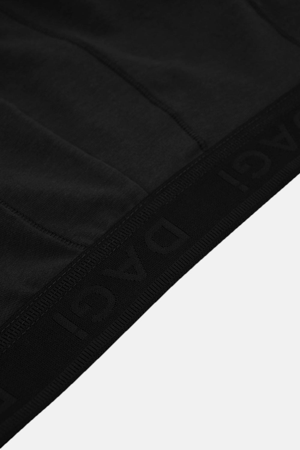 BLACK BOXER