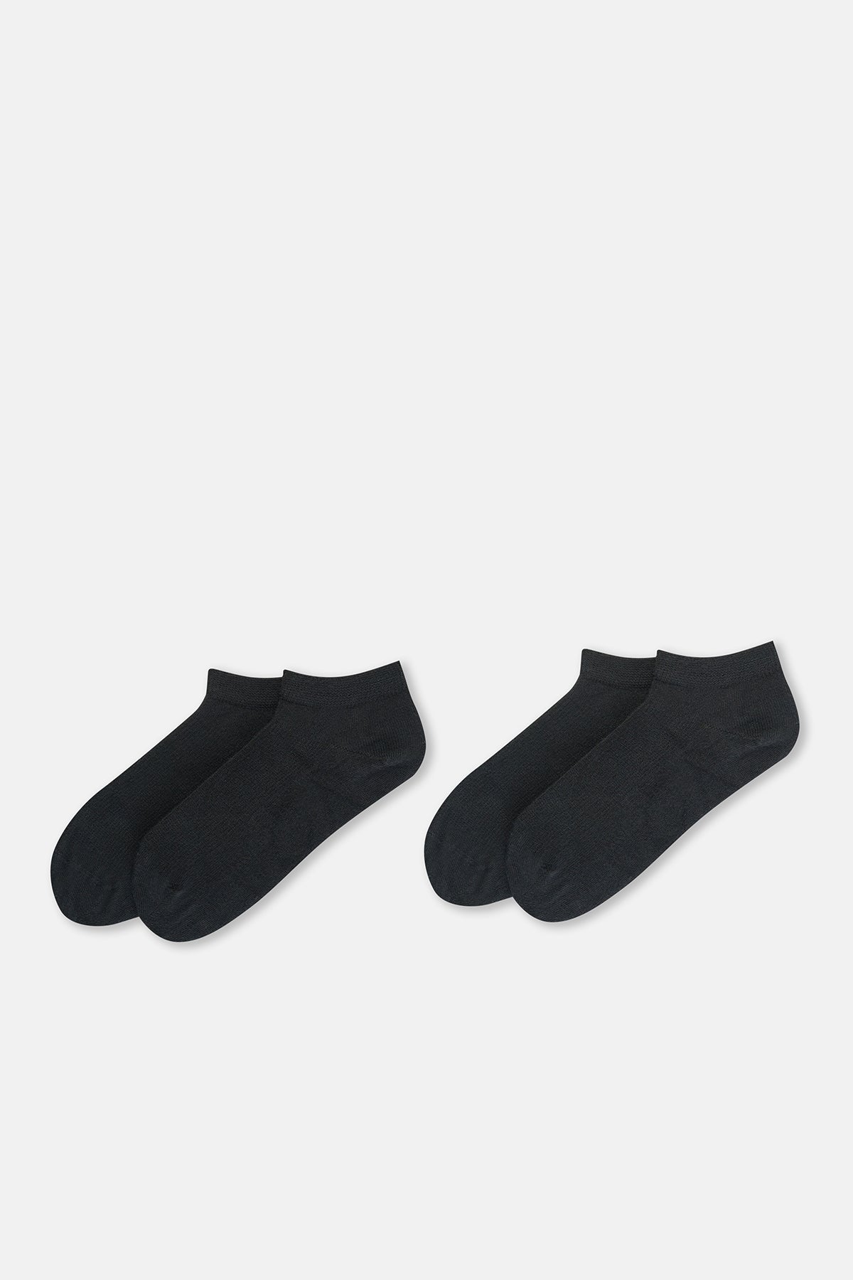 BLACK SOCKS
