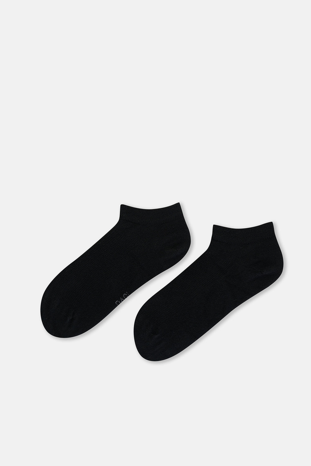 BLACK SOCKS